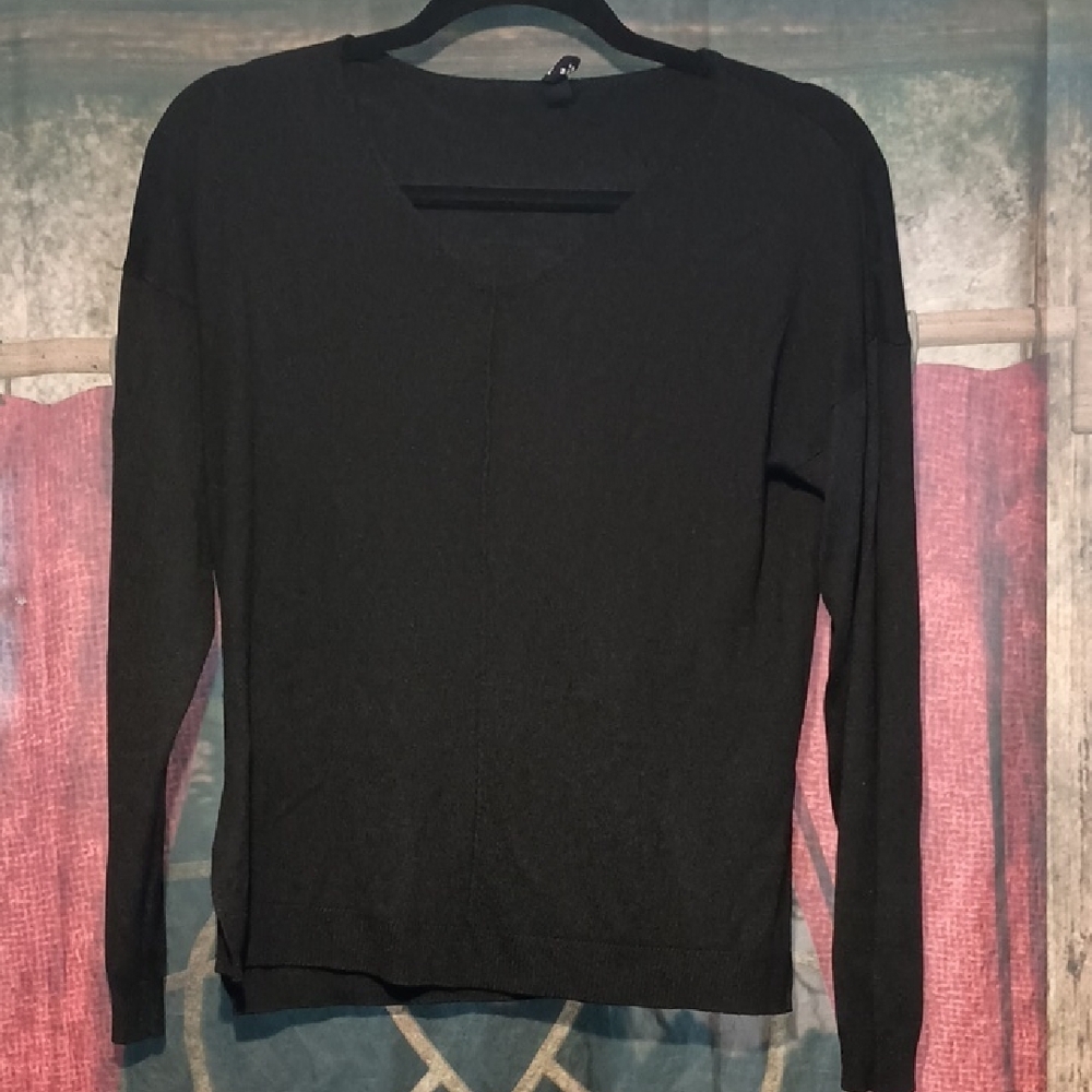 Women's Black V-Neck Top